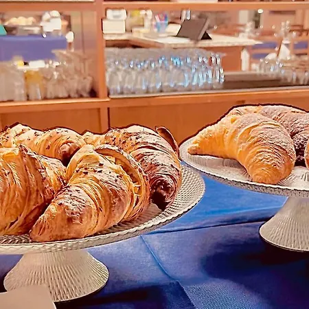 Nocleg ze śniadaniem Casa Carda Di Lai Loretta